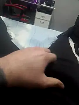 Snapshot of durellosbrodolone chatting on 02.21.26 durellosbrodolone online show from 02.21.26