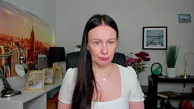 Velvet Jasmine online show from 09.10.25