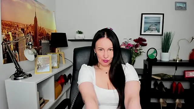 Velvet Jasmine online show from 09.16.25