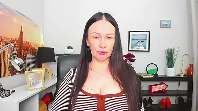 Velvet Jasmine online show from 09.26.25