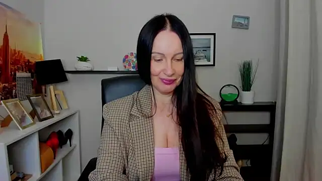 Velvet Jasmine online show from 10.27.25