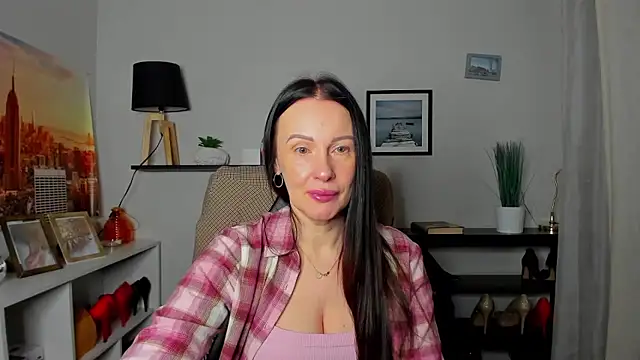 Snapshot of Velvet_Jasmine chatting on 01.14.26 Velvet Jasmine online show from 01.14.26