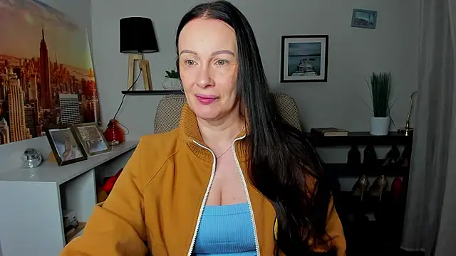 Snapshot of Velvet_Jasmine chatting on 01.15.26 Velvet Jasmine online show from 01.15.26