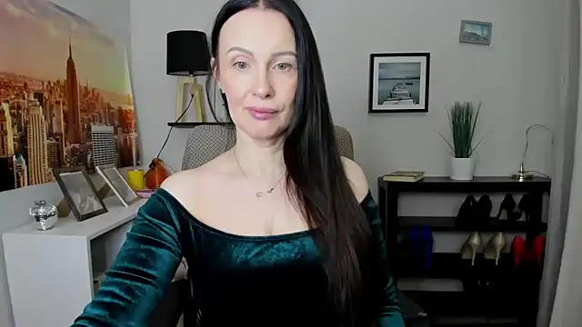 Snapshot of Velvet_Jasmine chatting on 02.04.26 Velvet Jasmine online show from 02.04.26