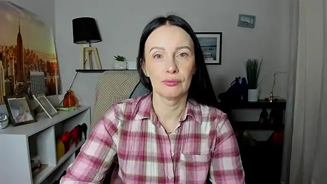 Snapshot of Velvet_Jasmine chatting on 02.23.26 Velvet Jasmine online show from 02.23.26