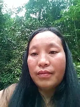 Snapshot of miss-su chatting on 04.17.26 miss-su online show from 04.17.26