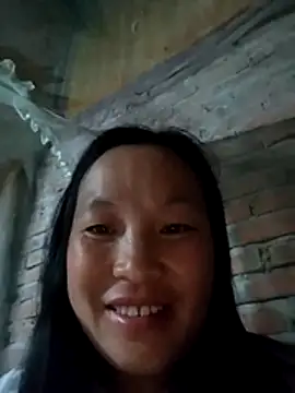 Snapshot of miss-su chatting on 04.18.26 miss-su online show from 04.18.26