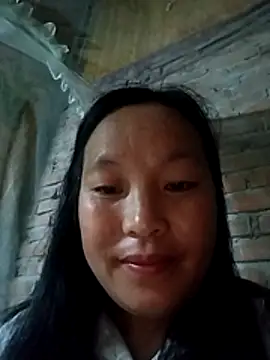 Snapshot of miss-su chatting on 04.18.26 miss-su online show from 04.18.26
