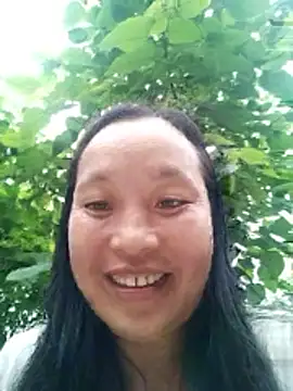 Snapshot of miss-su chatting on 04.23.26 miss-su online show from 04.23.26
