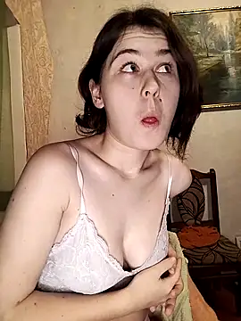 Snapshot of ToryTayler chatting on 11.29.25 ToryTayler online show from 11.29.25