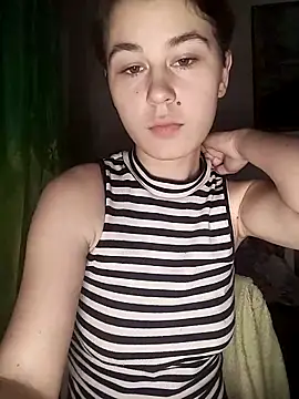 Snapshot of ToryTayler chatting on 12.05.25 ToryTayler online show from 12.05.25