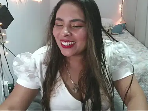 Snapshot of crystal_1991 chatting on 09.14.25 crystal 1991 online show from 09.14.25