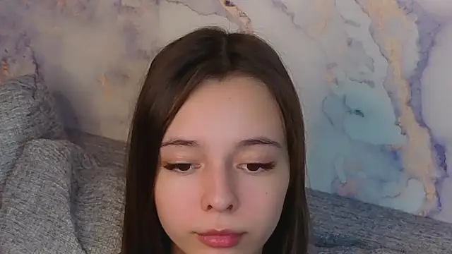 BerryTeen online show from 10.18.25