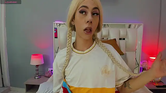 Snapshot of Darlyn_tenderhot__ chatting on 09.10.25 Darlyn tenderhot   online show from 09.10.25