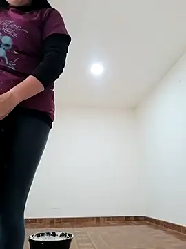 Daliz Leon online show from 10.15.25