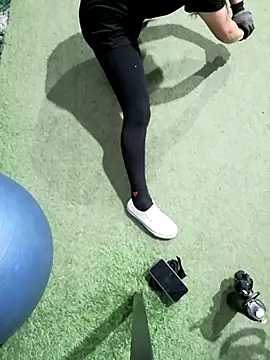 Daliz Leon online show from 01.05.26