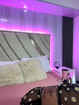 bellalumi online show from 09.14.25