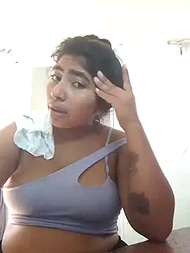 Snapshot of KENDRA-6-9 chatting on 10.02.25 KENDRA-6-9 online show from 10.02.25
