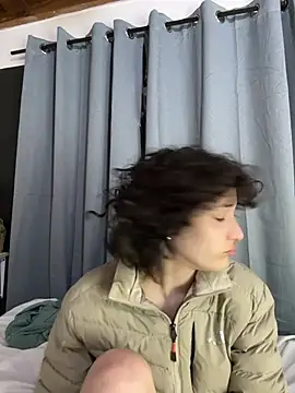 TeensNews18 online show from 02.18.26