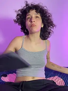 TeensNews18 online show from 05.20.26