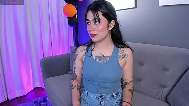 flower smith  online show from 10.27.25