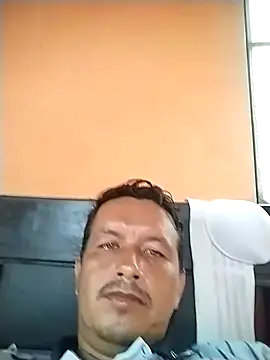 Snapshot of colombiano198720 chatting on 10.05.25 colombiano198720 online show from 10.05.25