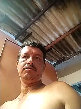 Snapshot of colombiano198720 chatting on 10.23.25 colombiano198720 online show from 10.23.25