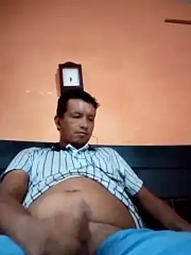 colombiano198720 online show from 12.22.25