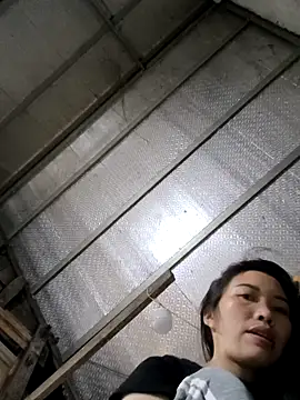 Snapshot of omopo chatting on 11.08.25 omopo online show from 11.08.25