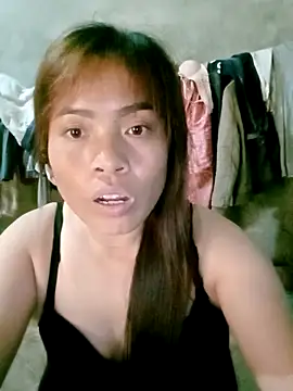 Snapshot of Maymay0033 chatting on 10.19.25 Maymay0033 online show from 10.19.25