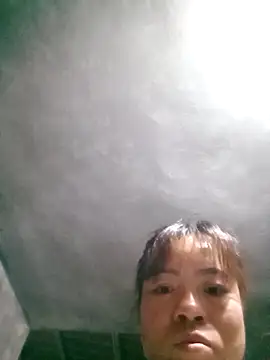 Snapshot of Maymay0033 chatting on 11.18.25 Maymay0033 online show from 11.18.25