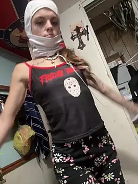 Snapshot of ittybittymeryssa chatting on 12.14.25 ittybittymeryssa online show from 12.14.25