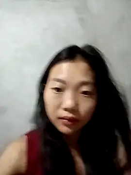Snapshot of Ananine chatting on 04.18.26 Ananine online show from 04.18.26