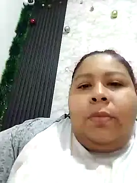 Snapshot of andrealopez1607_ chatting on 11.28.25 andrealopez1607 online show from 11.28.25