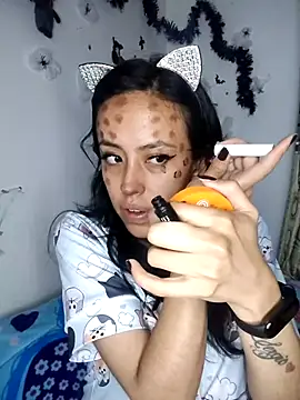 Queen Ashly online show from 10.28.25