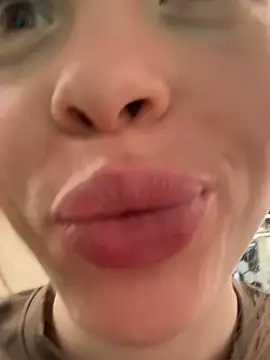 SMELLSEX online show from 11.25.25