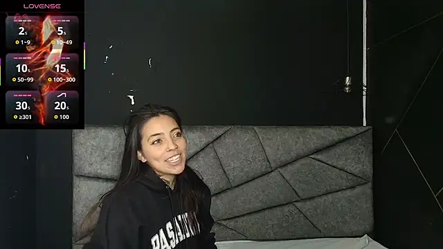 LiaMonroee  online show from 10.26.25