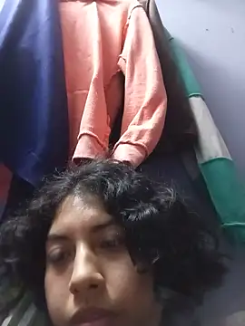 Snapshot of Syndel23 chatting on 09.09.25 Syndel23 online show from 09.09.25