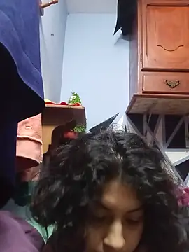 Snapshot of Syndel23 chatting on 09.11.25 Syndel23 online show from 09.11.25