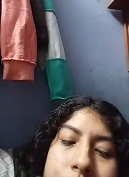 Snapshot of Syndel23 chatting on 09.24.25 Syndel23 online show from 09.24.25