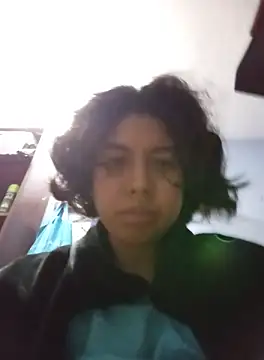 Snapshot of Syndel23 chatting on 10.02.25 Syndel23 online show from 10.02.25