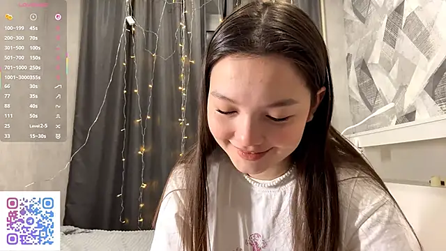 KiraVelvet online show from 12.14.25