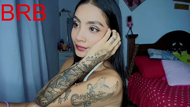 mia yireth online show from 11.14.25