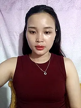 Snapshot of Lili_lovely chatting on 09.15.25 Lili lovely online show from 09.15.25