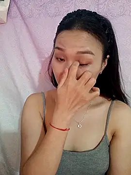 Snapshot of Lili_lovely chatting on 09.21.25 Lili lovely online show from 09.21.25