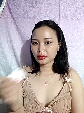 Snapshot of Lili_lovely chatting on 10.01.25 Lili lovely online show from 10.01.25