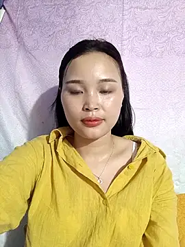 Snapshot of Lili_lovely chatting on 10.05.25 Lili lovely online show from 10.05.25
