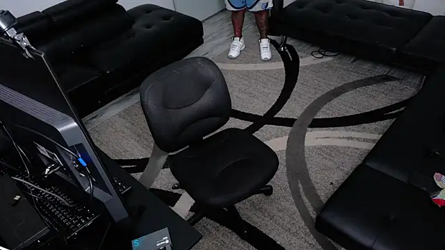 SLANGONDEMHOES online show from 04.13.26