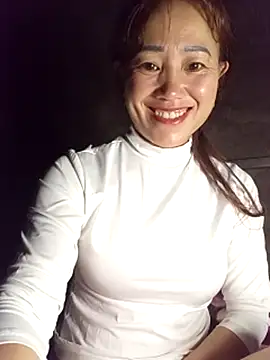 Snapshot of Fienjr chatting on 10.10.25 Fienjr online show from 10.10.25