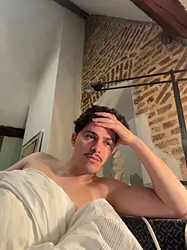 dock 75 online show from 11.12.25